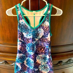 🆕 Fila 🪴 Succulent athletic top 🪴